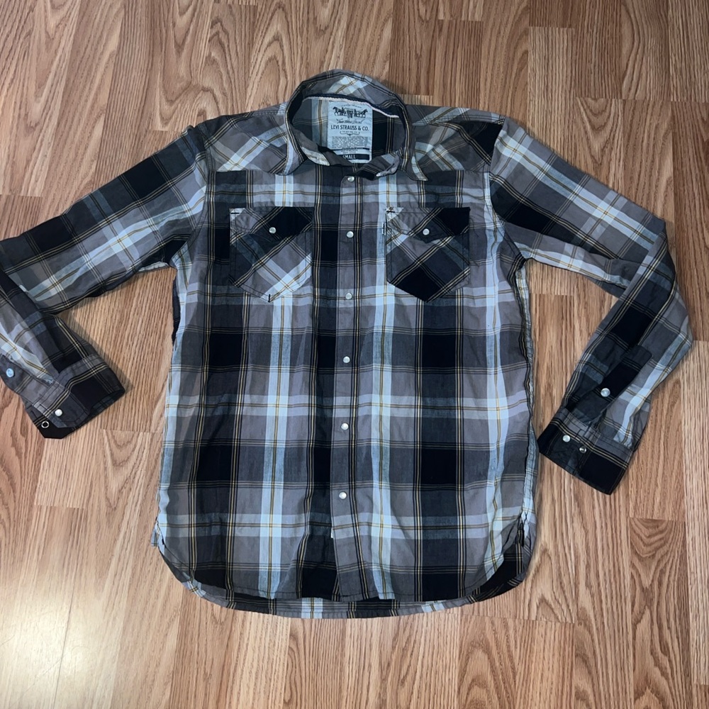 Levi's Black and Gray Plaid Casual Shirt